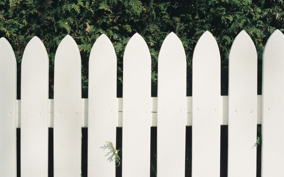 How Pressure Cleaning Brings Your Fence Back to Life